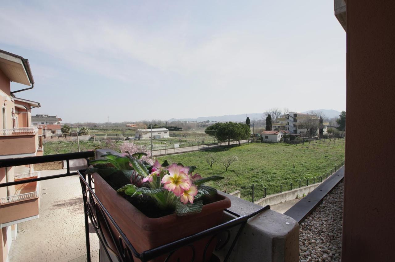 B&B Calima - - Completo Relax Spoltore Luaran gambar